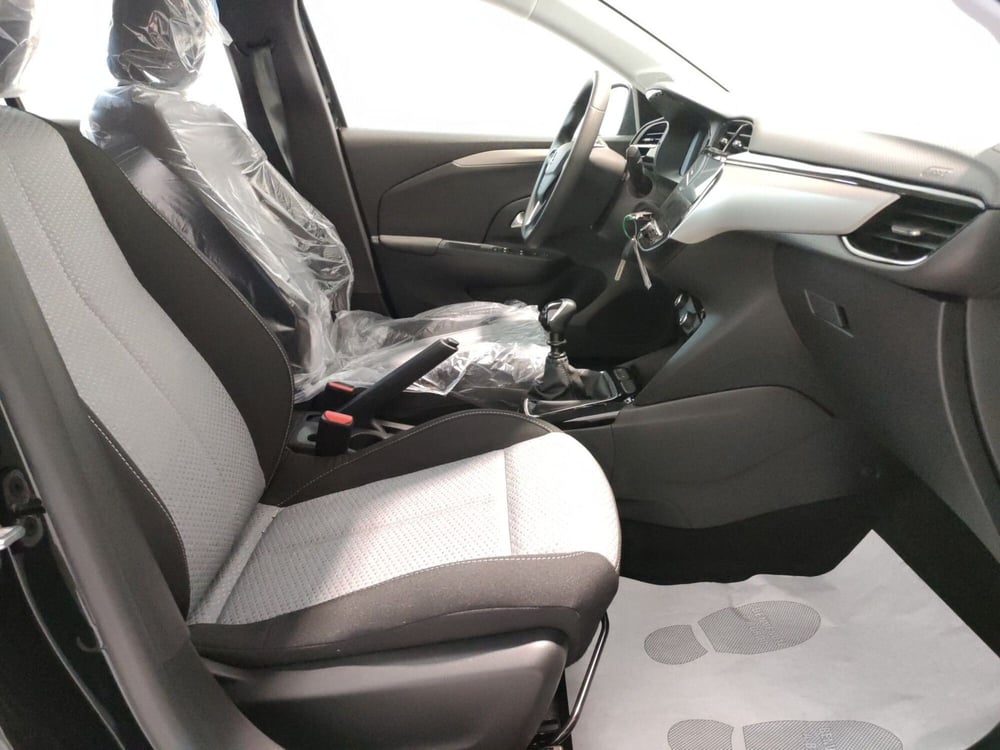 Opel Corsa nuova a Teramo (15)
