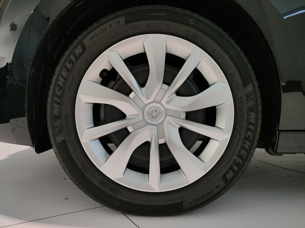 Opel Corsa nuova a Teramo (7)