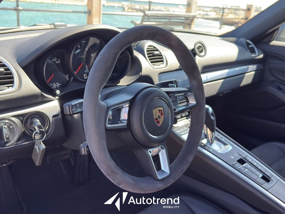 Porsche 718 Boxster  usata a Bari (10)