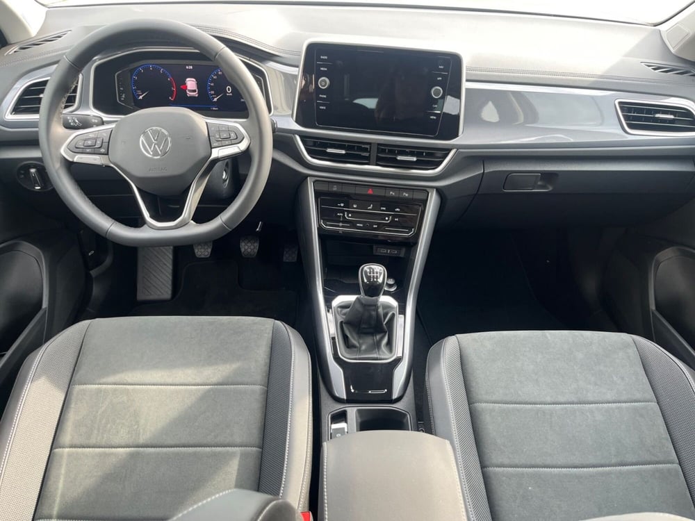 Volkswagen T-Roc nuova a Modena (13)