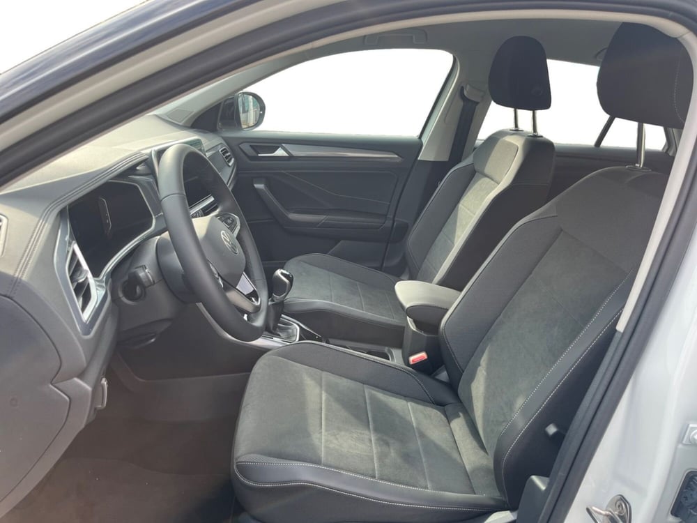 Volkswagen T-Roc nuova a Modena (15)