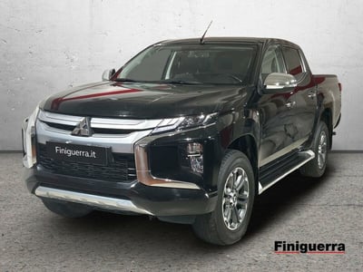 Mitsubishi L200 2.3 D Club Cab 4x4 Super Select Intense del 2023 usata a Civate