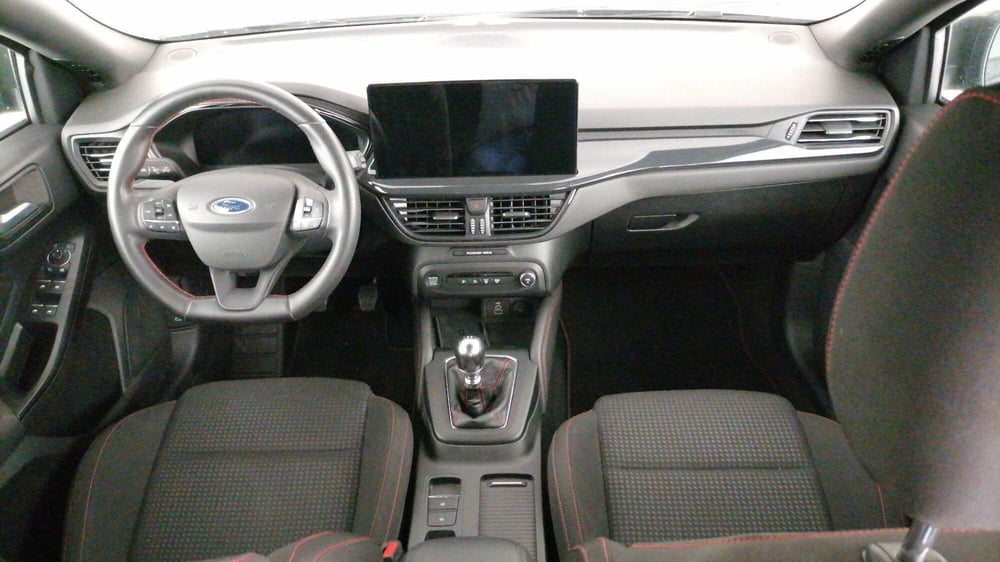 Ford Focus Station Wagon usata a Roma (9)