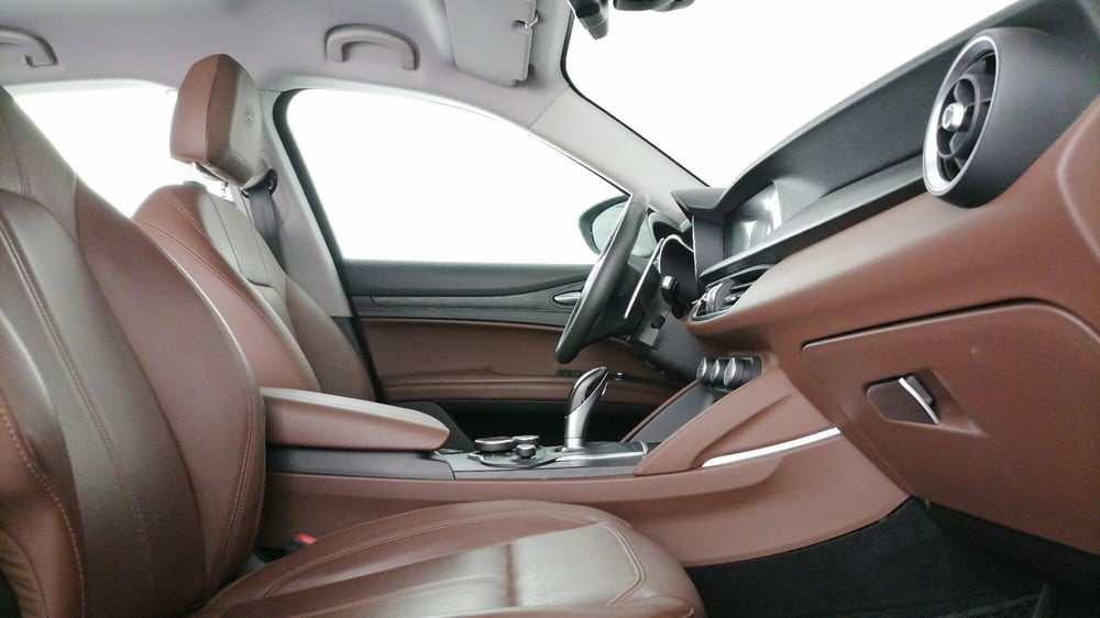 Alfa Romeo Stelvio usata a Roma (6)