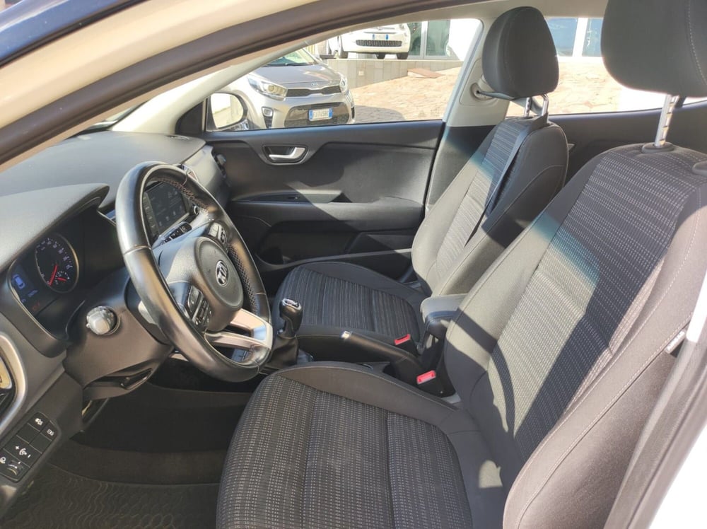 Kia Stonic usata a Salerno (18)