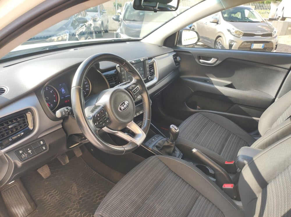 Kia Stonic usata a Salerno (20)