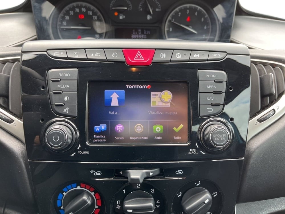 Lancia Ypsilon usata a Torino (14)