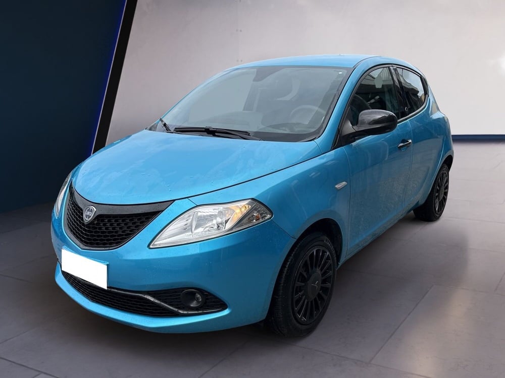 Lancia Ypsilon usata a Torino (2)
