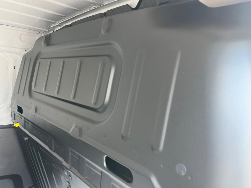 Peugeot Partner nuova a Milano (13)