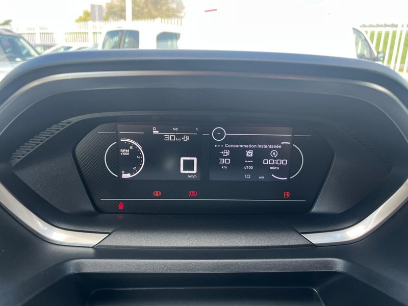 Peugeot Partner nuova a Milano (19)