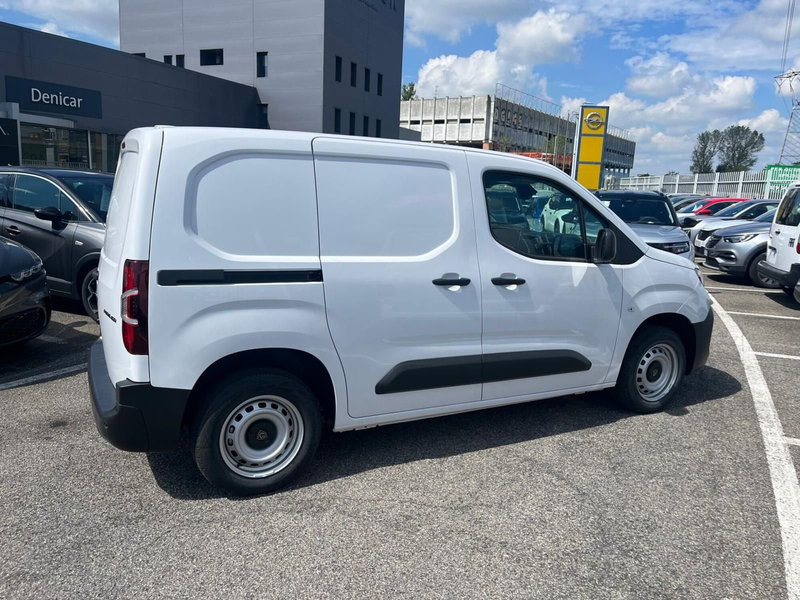 Peugeot Partner nuova a Milano (5)