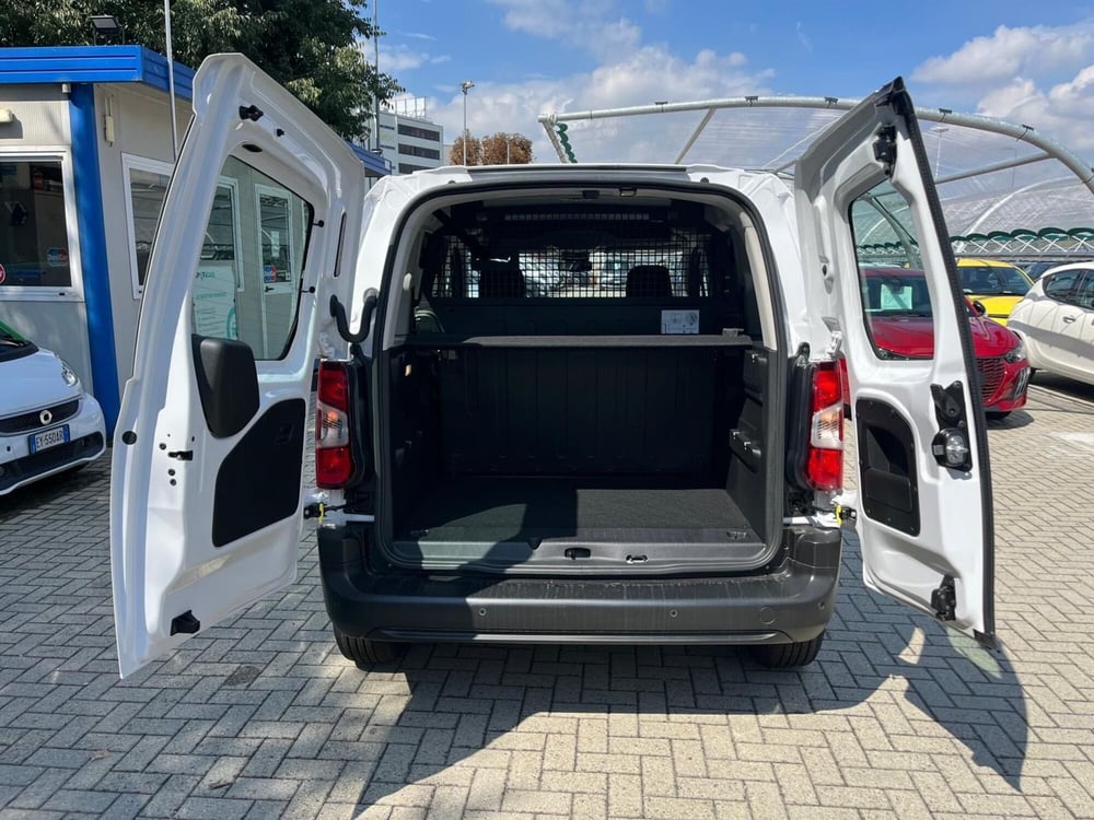 Fiat Doblò nuova a Milano (11)