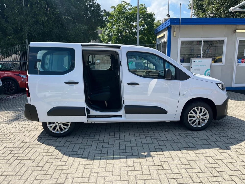 Fiat Doblò nuova a Milano (9)