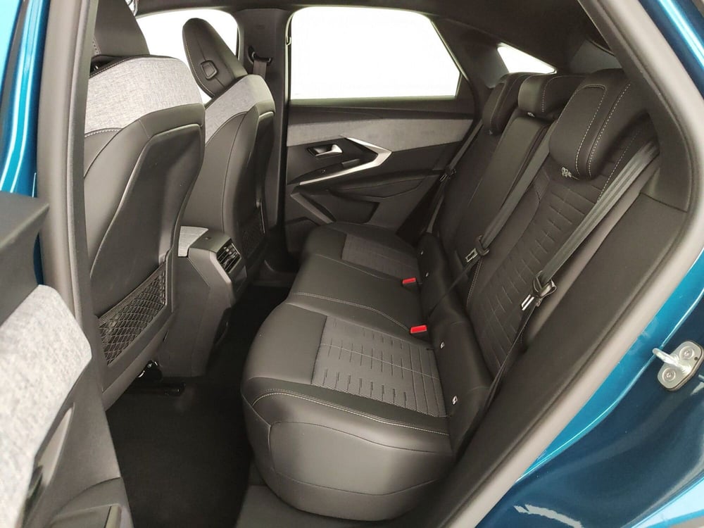 Peugeot 3008 nuova a Caserta (19)