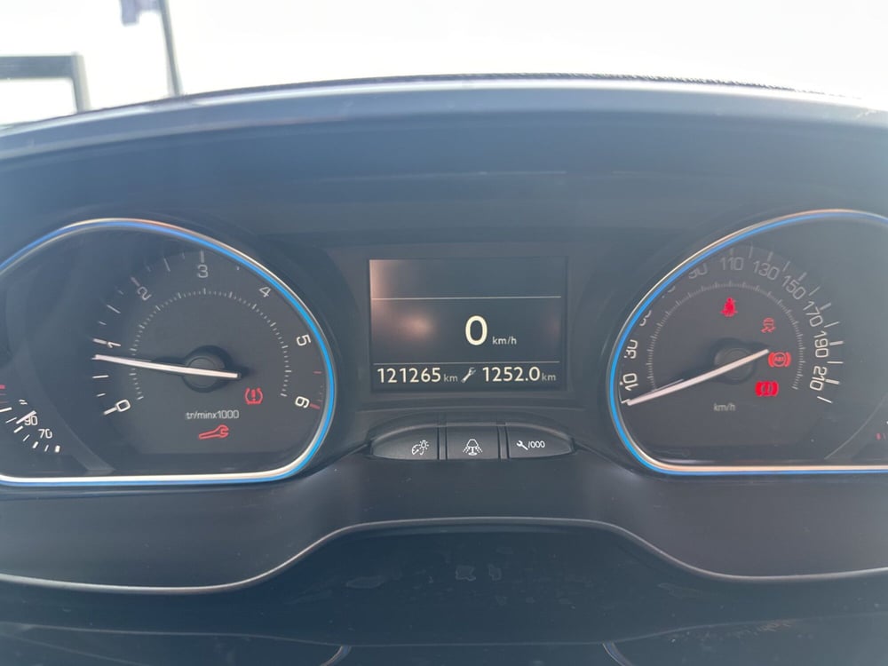 Peugeot 2008 usata a Siracusa (11)