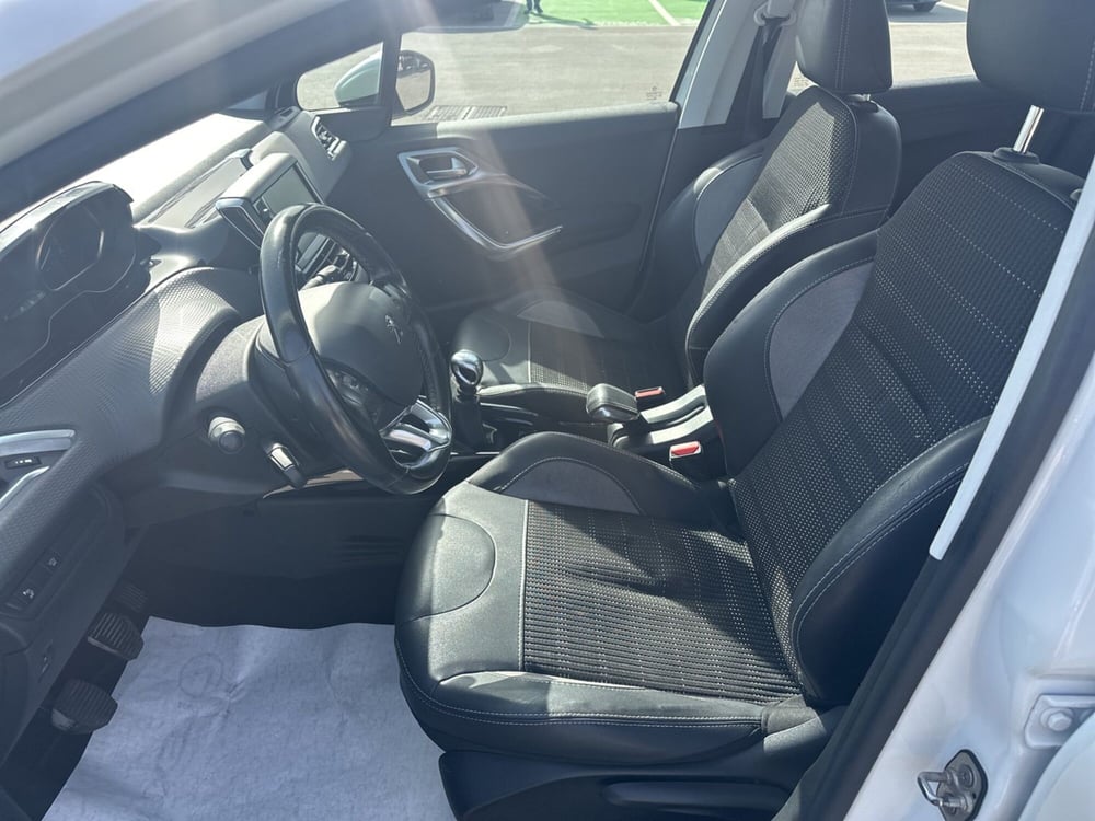 Peugeot 2008 usata a Siracusa (8)
