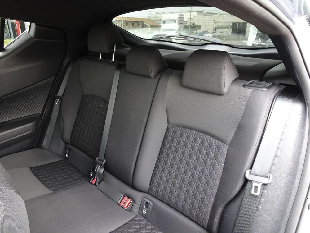 Toyota Toyota C-HR usata a Treviso (13)