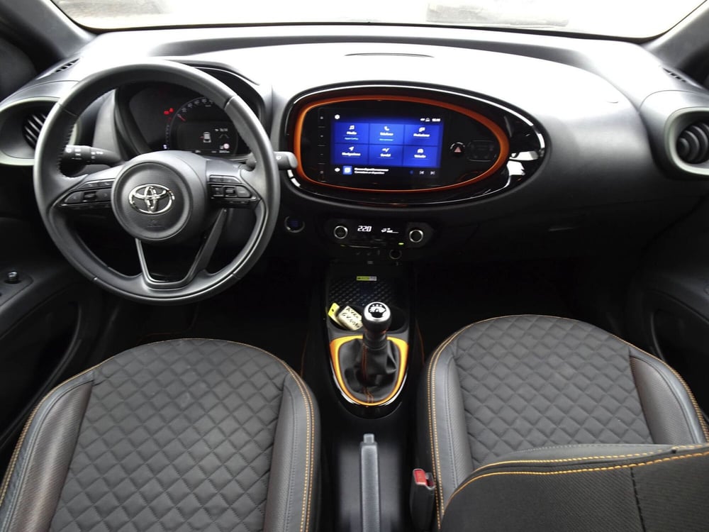 Toyota Aygo X usata a Treviso (14)