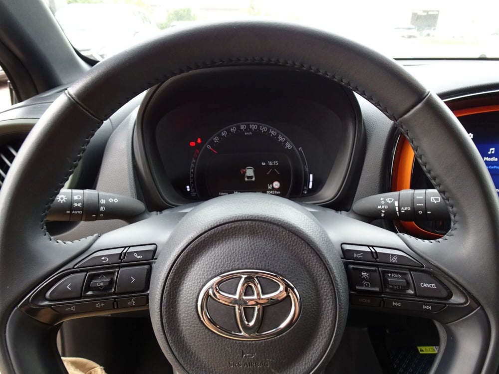 Toyota Aygo X usata a Treviso (15)