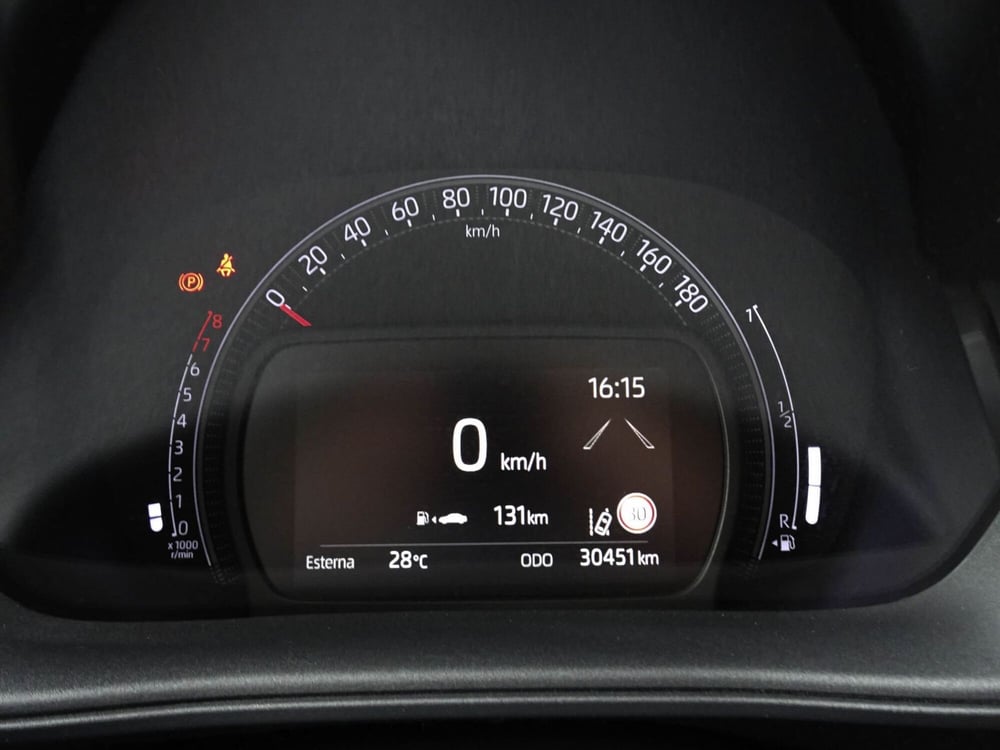 Toyota Aygo X usata a Treviso (16)