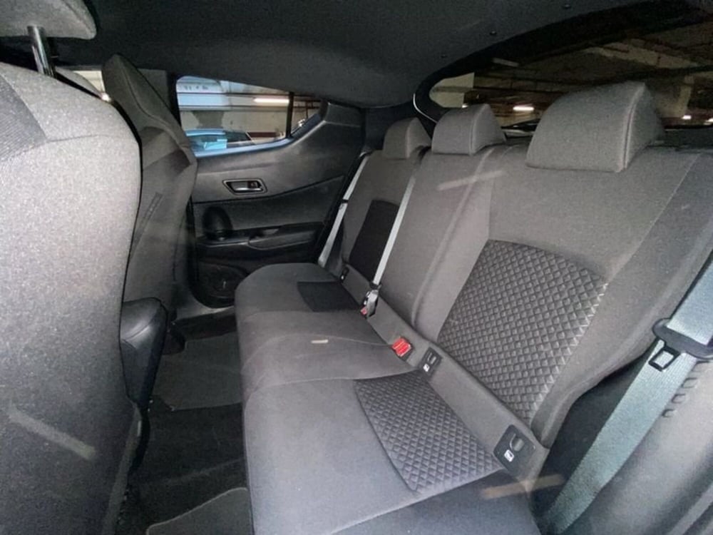 Toyota Toyota C-HR usata a Vicenza (14)