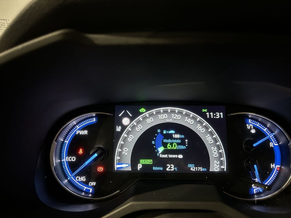 Toyota Rav4 usata a Milano (11)