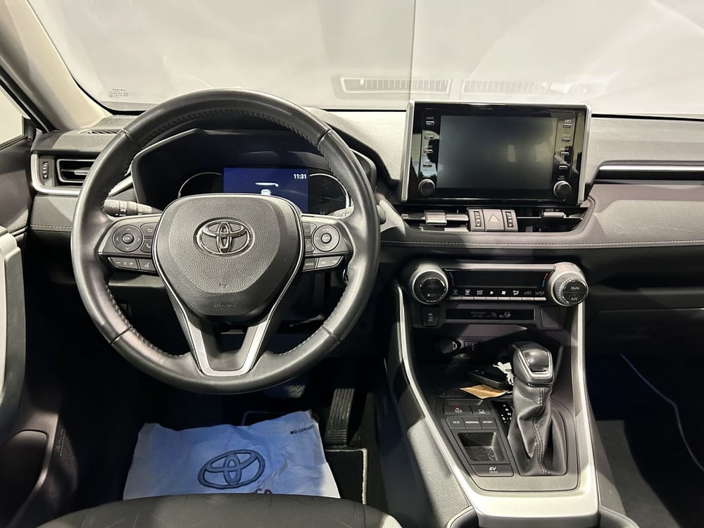 Toyota Rav4 usata a Milano (7)