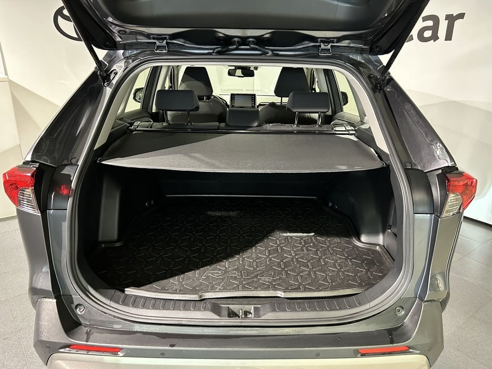 Toyota Rav4 usata a Milano (9)
