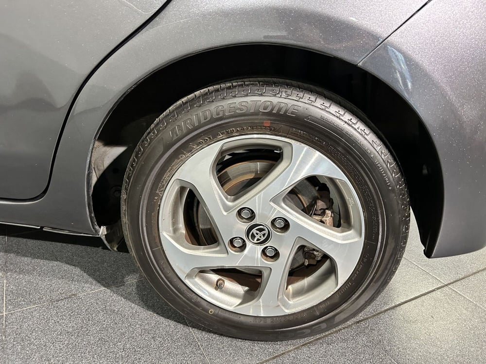 Toyota Yaris usata a Milano (15)