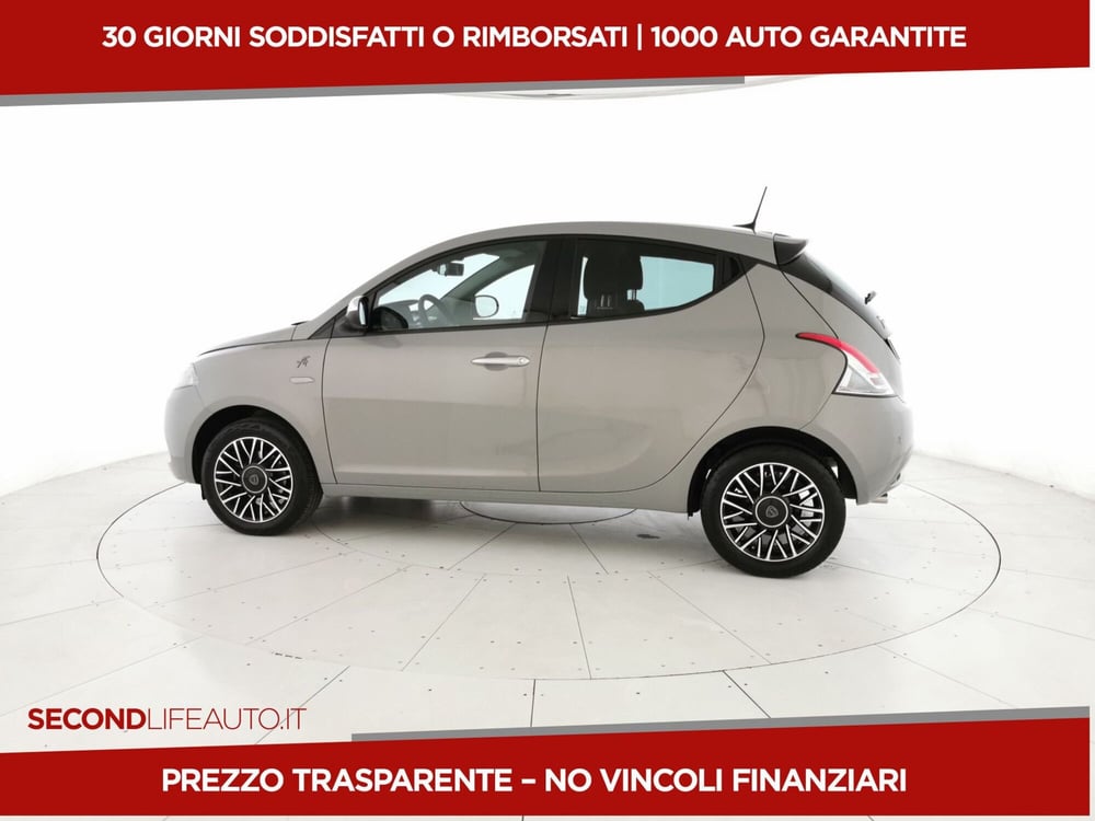 Lancia Ypsilon usata a Chieti (2)