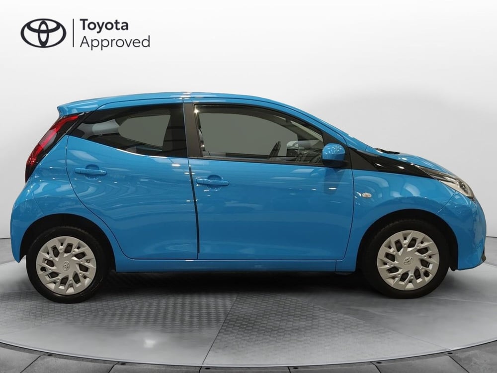Toyota Aygo usata a Roma (17)