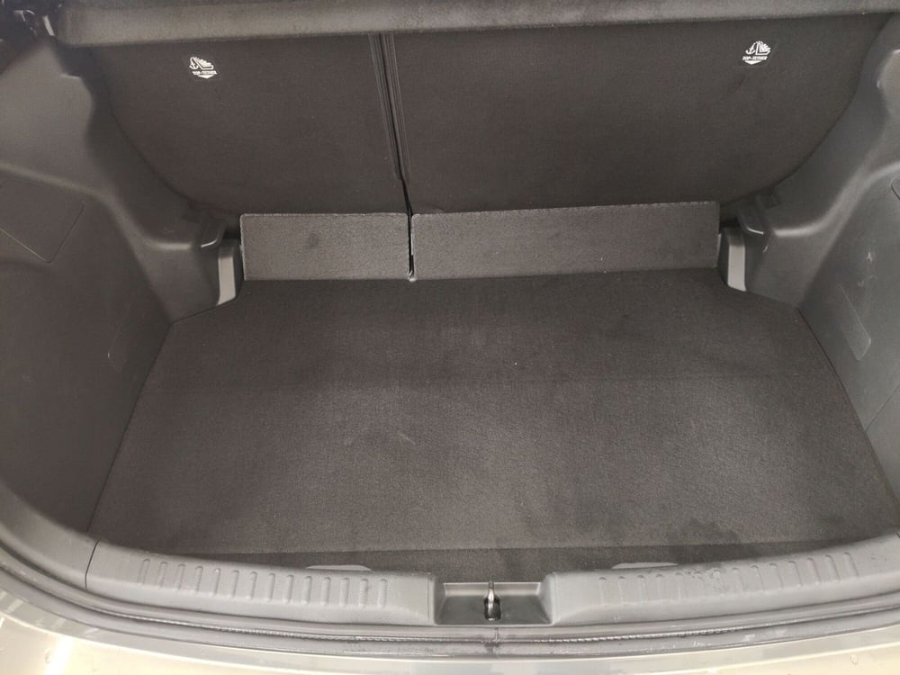 Toyota Yaris usata a Roma (13)