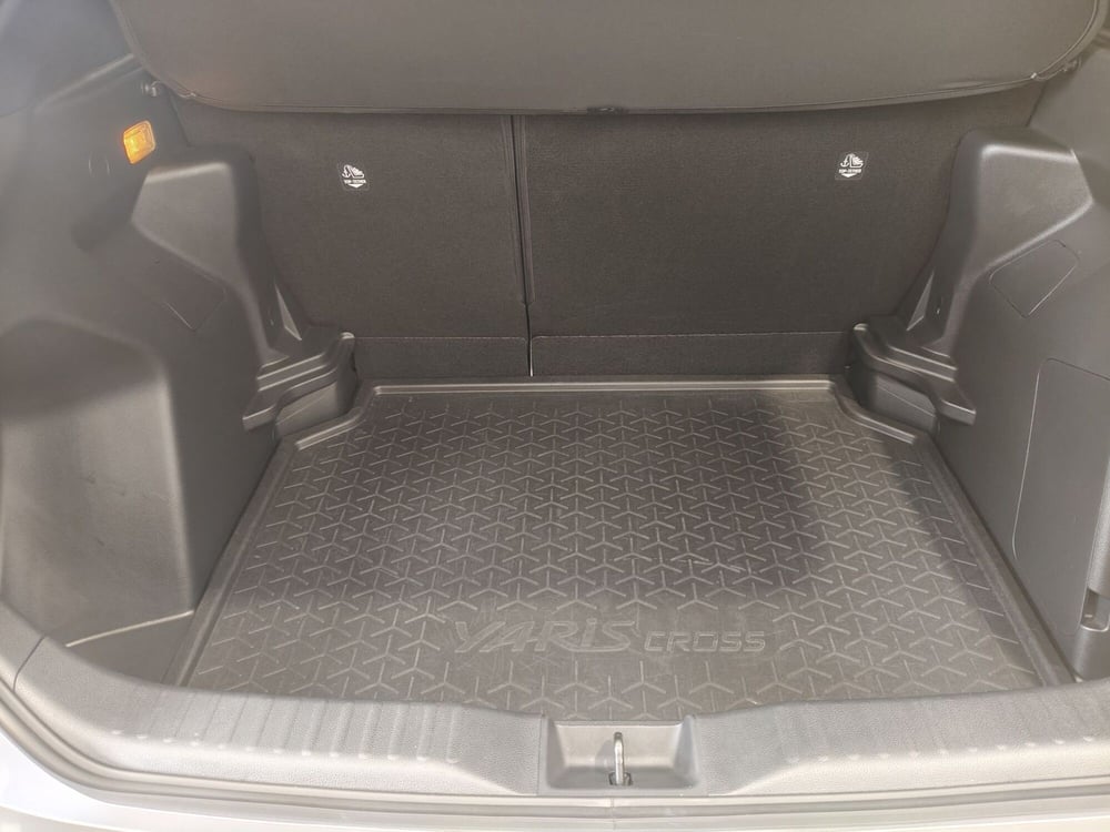 Toyota Yaris Cross usata a Roma (13)