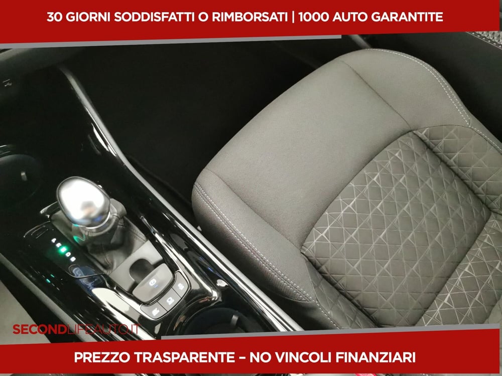 Toyota Toyota C-HR usata a Chieti (13)