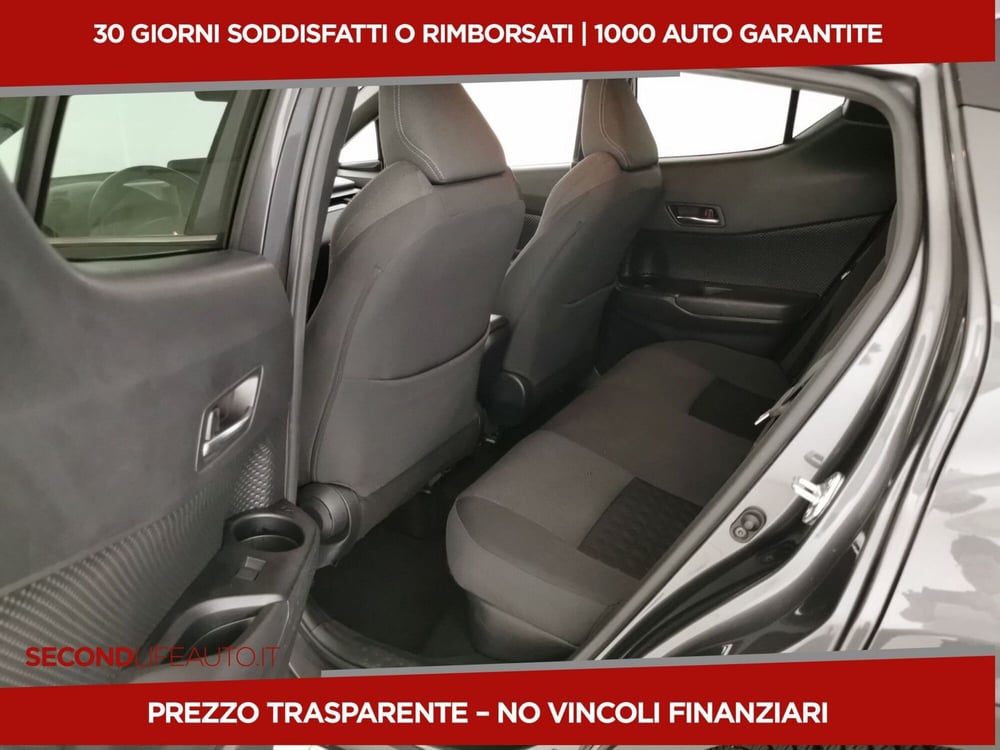 Toyota Toyota C-HR usata a Chieti (7)