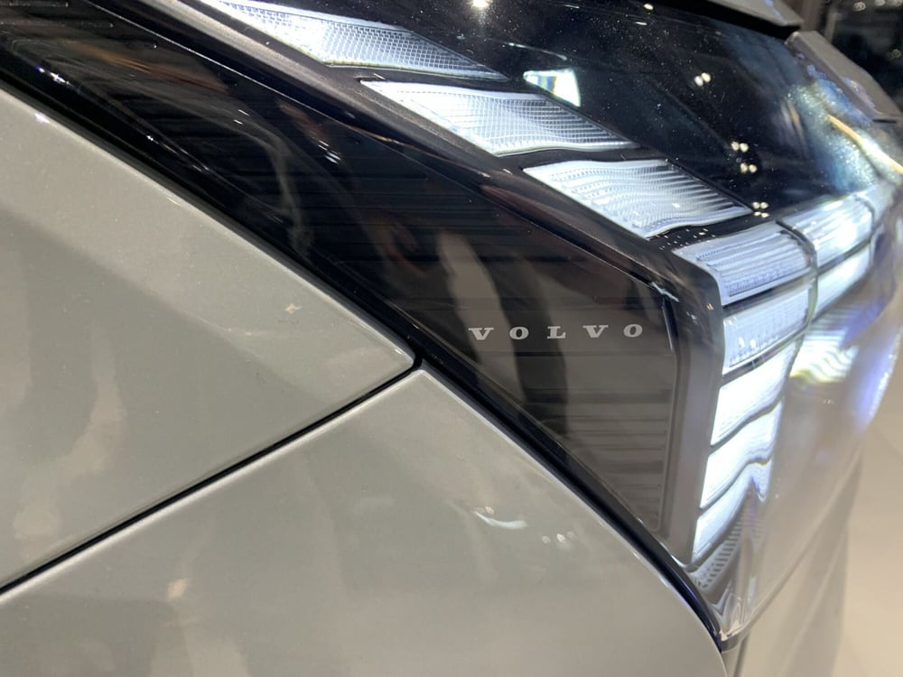 Volvo EX30 nuova a Ferrara (17)