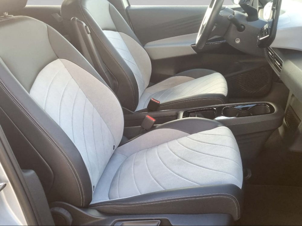 Volkswagen ID.3 usata a Livorno (12)