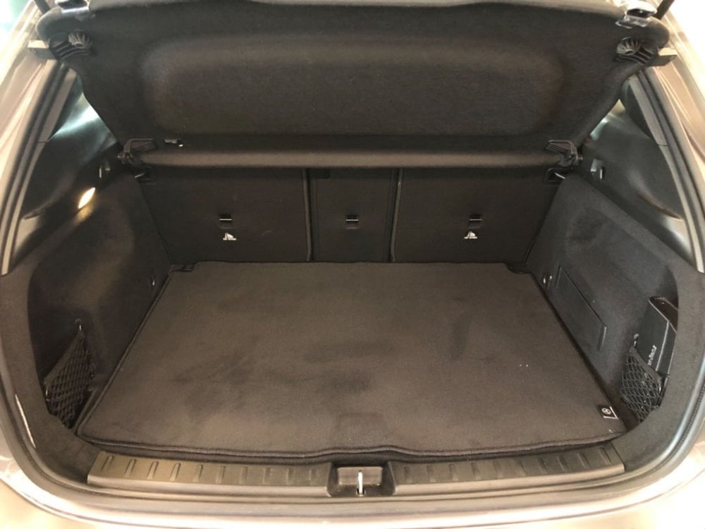 Mercedes-Benz GLA SUV usata a Siena (14)