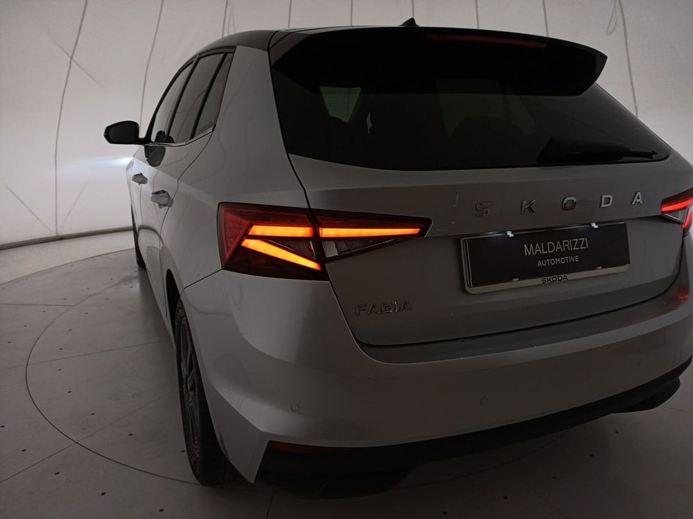 Skoda Fabia usata a Lecce (11)
