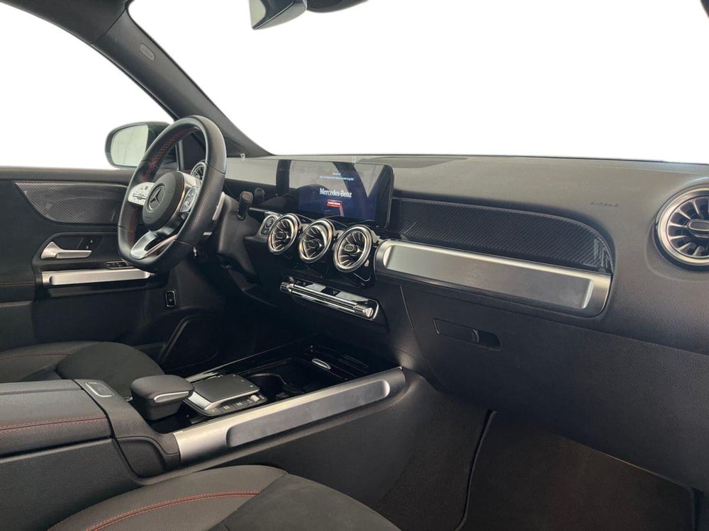 Mercedes-Benz GLB usata a Bari (9)