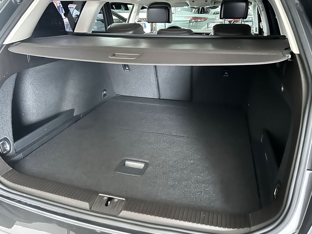Volkswagen Passat Variant usata a Ferrara (15)