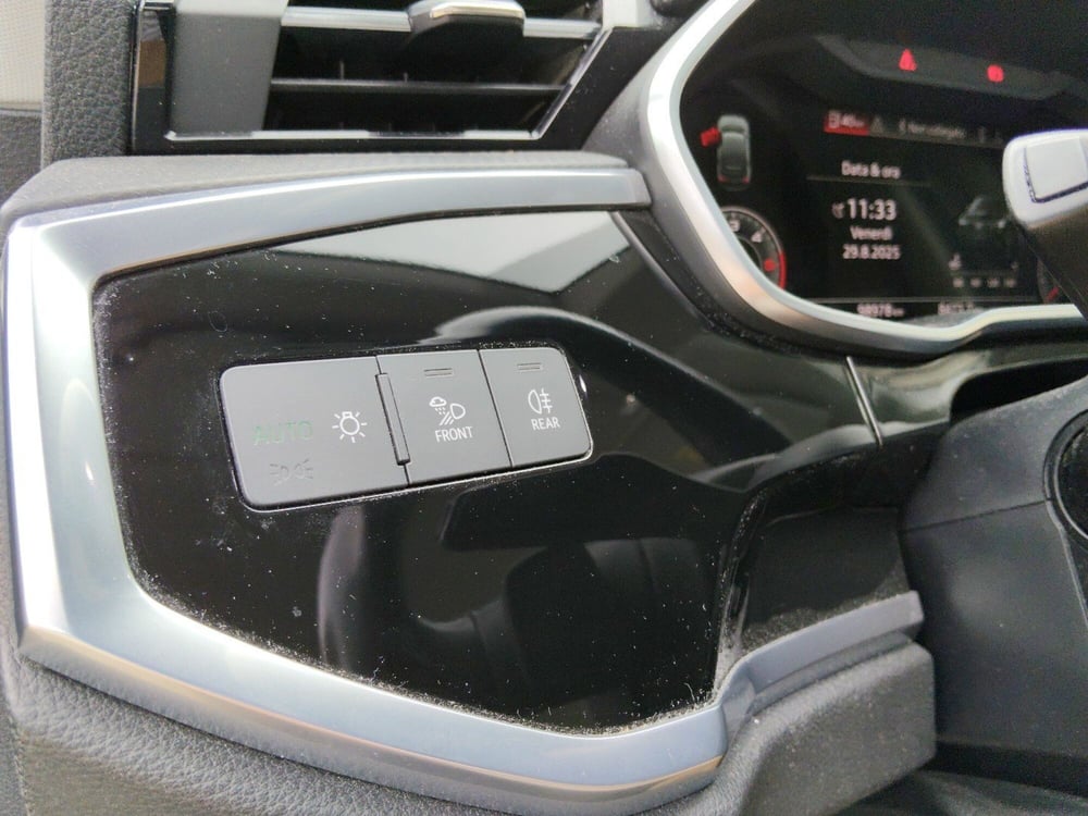 Audi Q3 Sportback usata a Pescara (12)