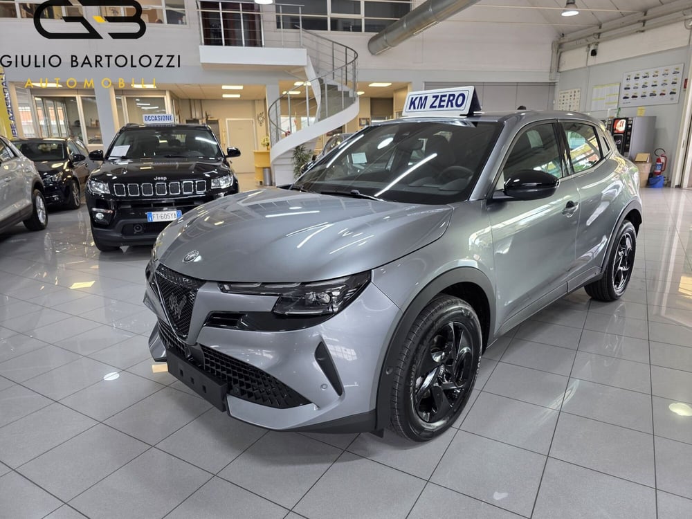 Alfa Romeo Junior nuova a Prato