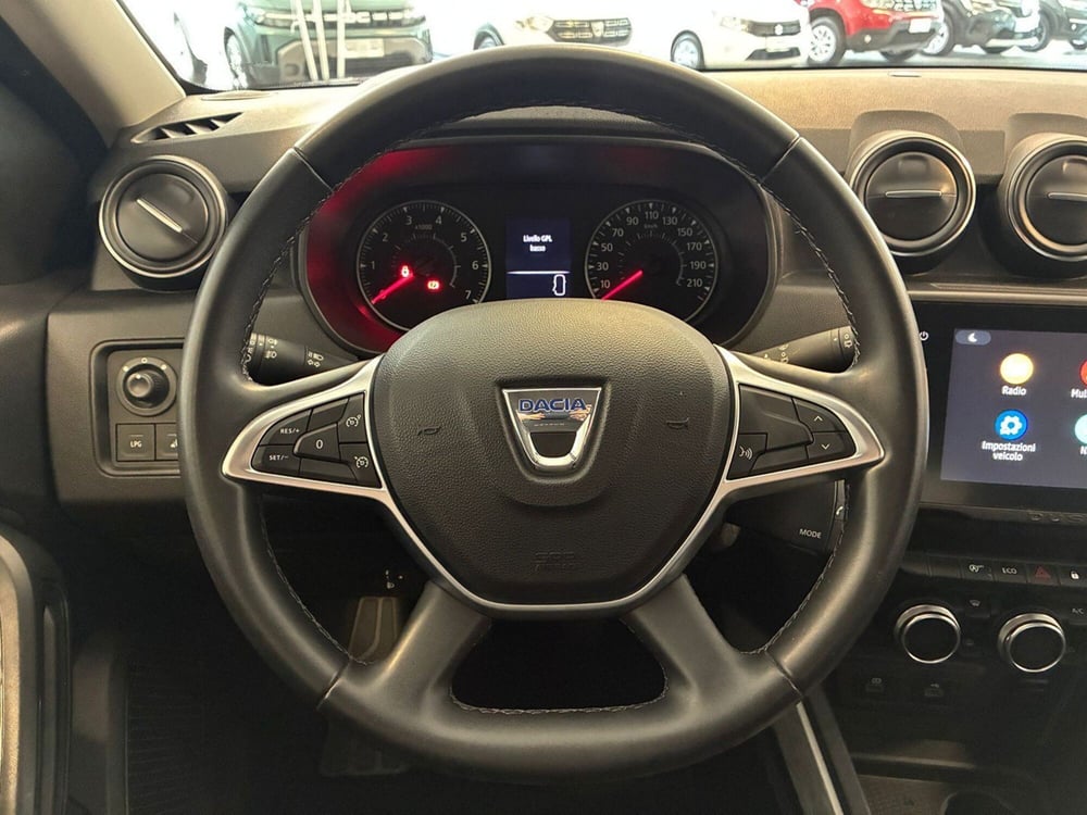 Dacia Duster usata a Brescia (14)