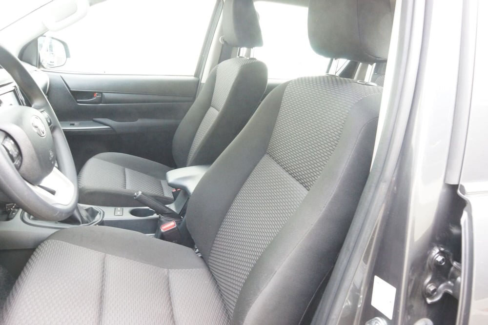Toyota Hilux usata a Torino (14)