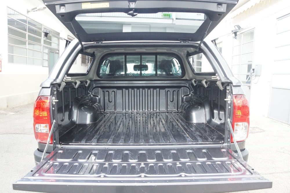Toyota Hilux usata a Torino (7)