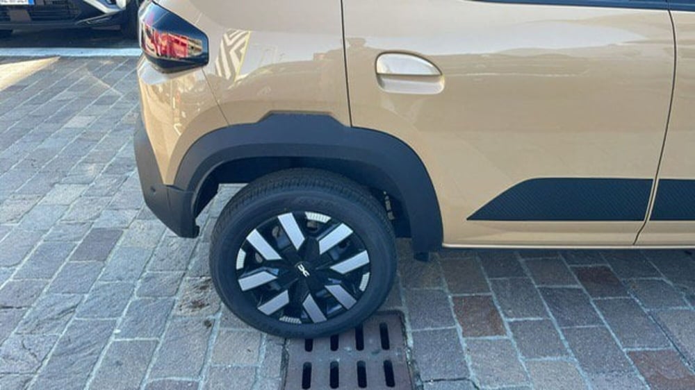 Dacia Spring usata a Treviso (10)