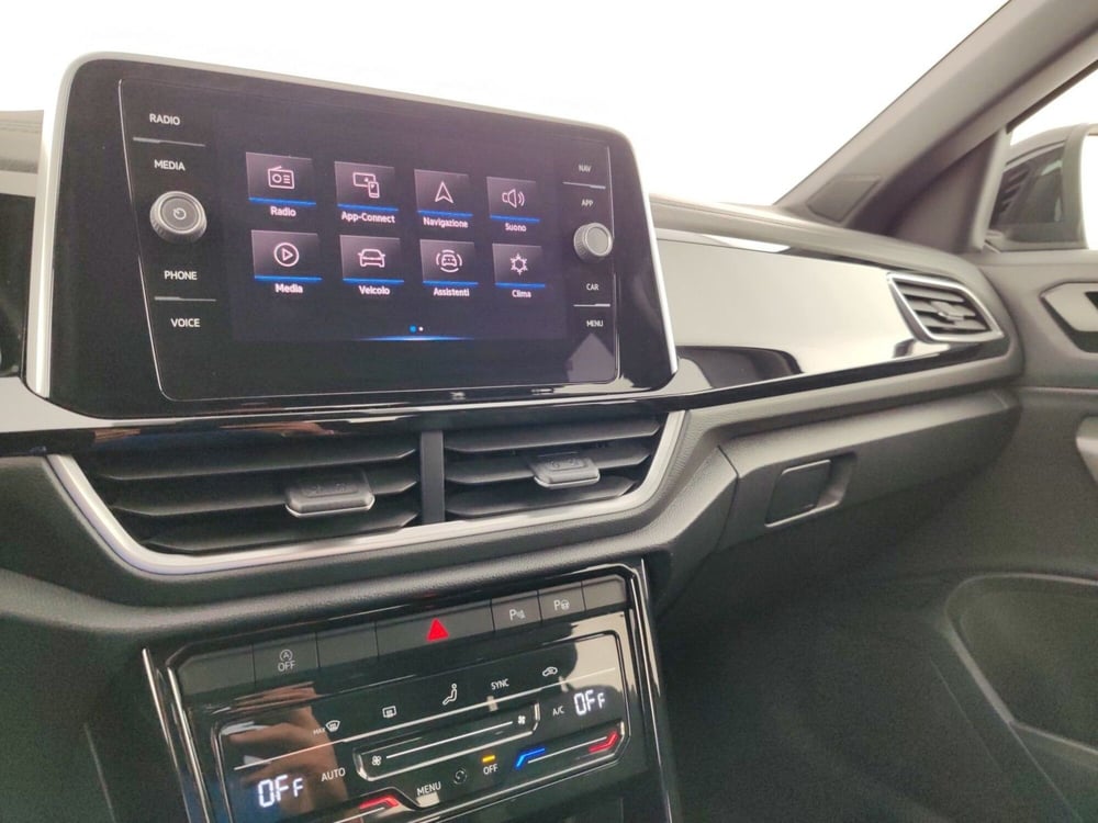 Volkswagen T-Roc usata a Massa-Carrara (11)