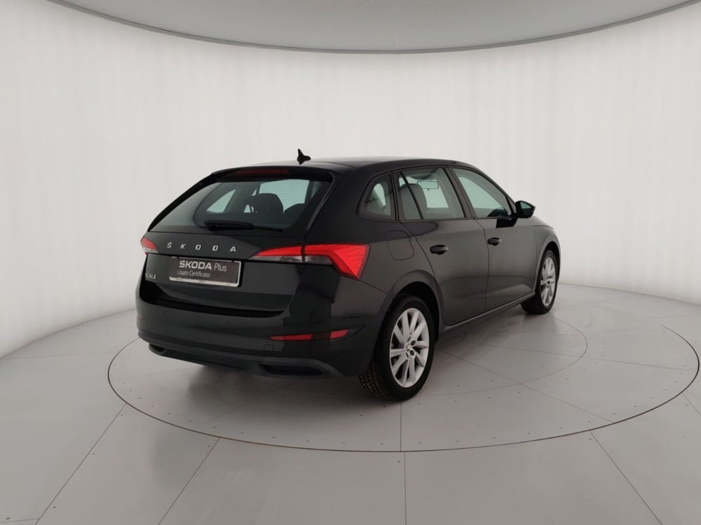 Skoda Scala usata a Massa-Carrara (3)