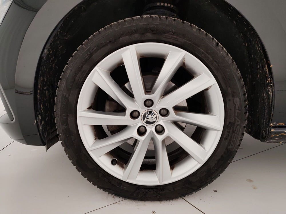Skoda Scala usata a Massa-Carrara (6)